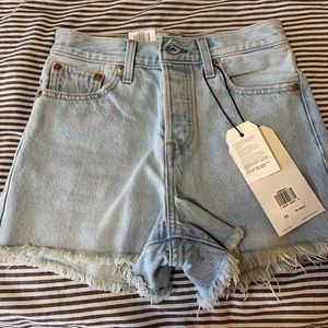 NWT Levi’s wedgie shorts